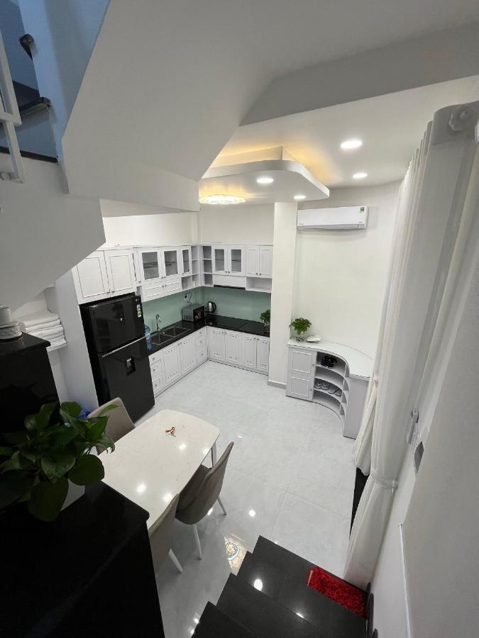 Vika Homestay Хошимин Экстерьер фото