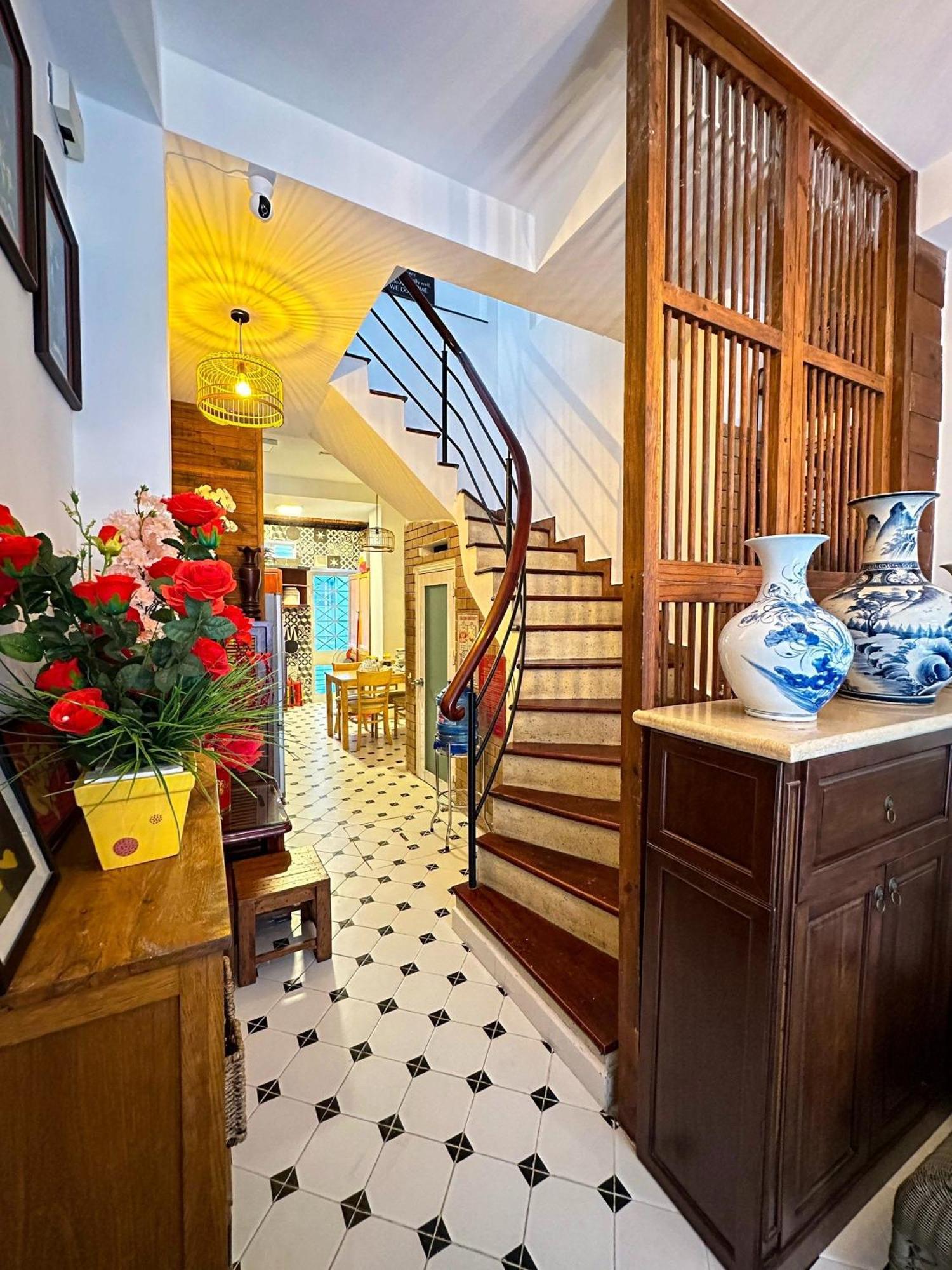 Vika Homestay Хошимин Экстерьер фото