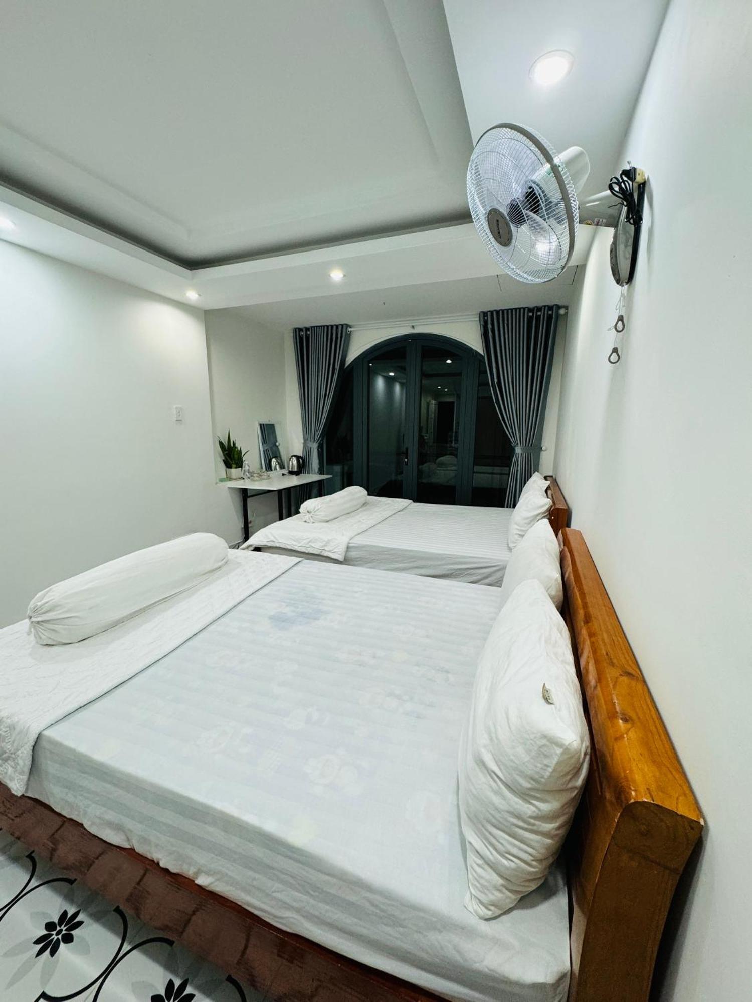 Vika Homestay Хошимин Экстерьер фото